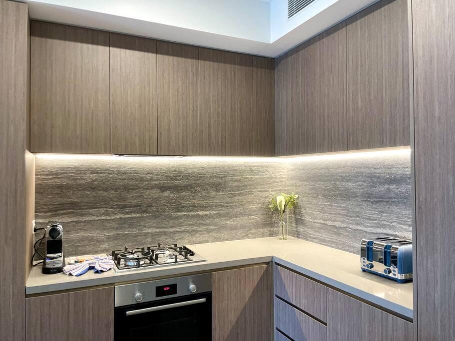 Luxury Stunning Riverview 1 Bedroom Apt 479F 黄金海岸 外观 照片